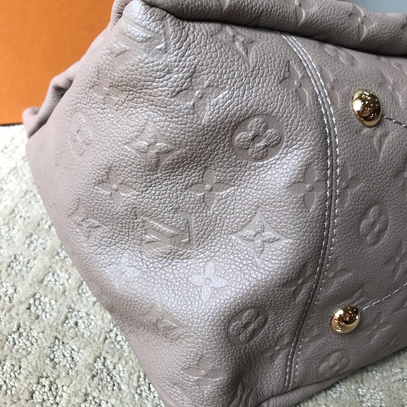 ✨HOST PICK✨Louis Vuitton Artsy MM - Picture 9 of 15